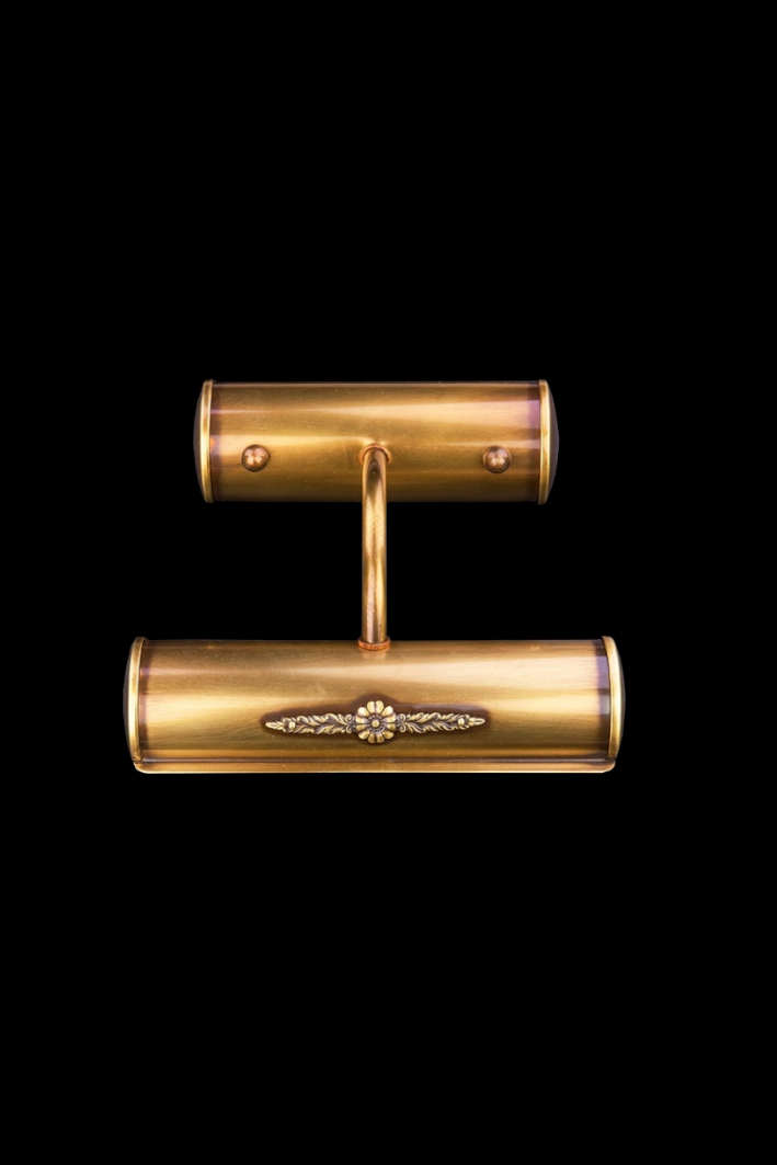 SERAFINA II. LIGHT PATINA-