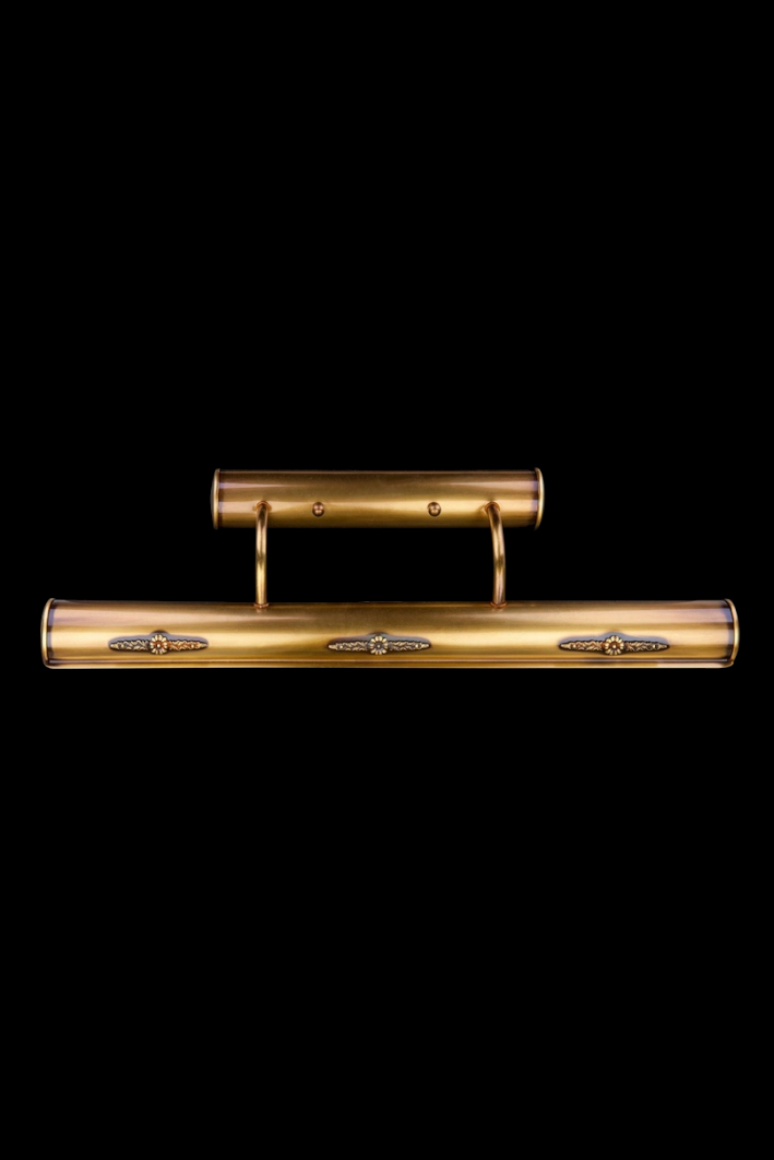 SERAFINA III. LIGHT PATINA-