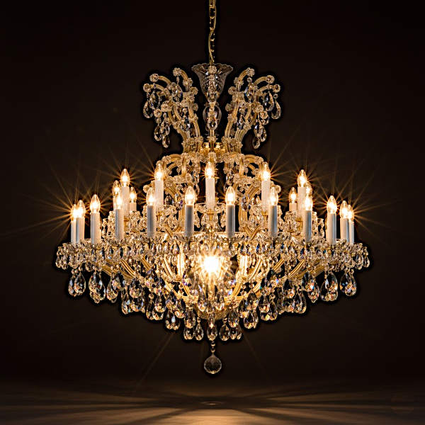 MARIA TEREZIA 37 VACHTLE CE crystal exclusive